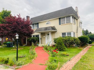 1300 E Broad St, Hazleton, PA, 18201