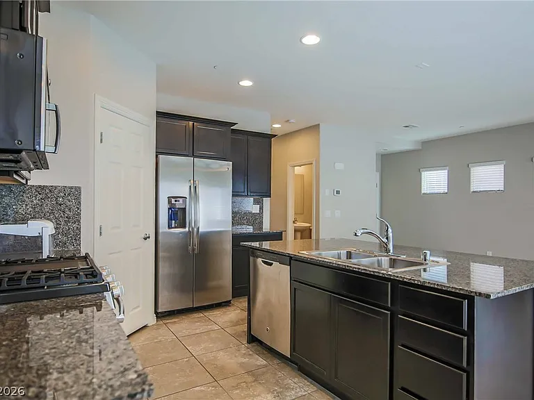 1143 Jesse Harbor Ave — Photo 13