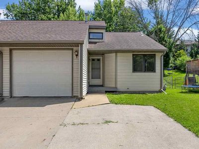 2326 10th St, Coralville, IA, 52241