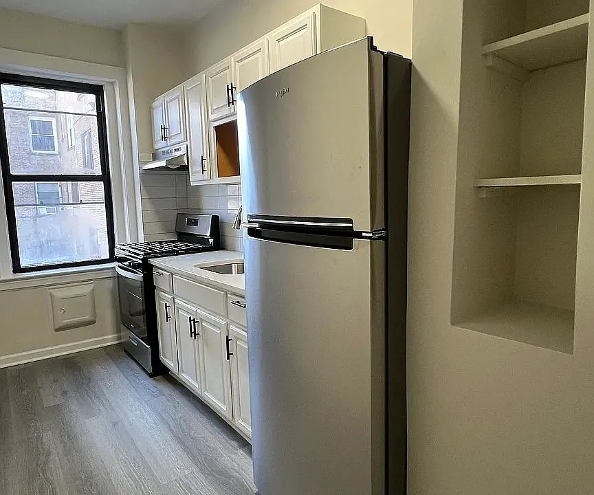 157 S Harrison St #601