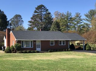 117 W Spencer Rd, Hurt, VA 24563