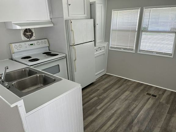 5th image of 2850 New Tampa Hwy #41