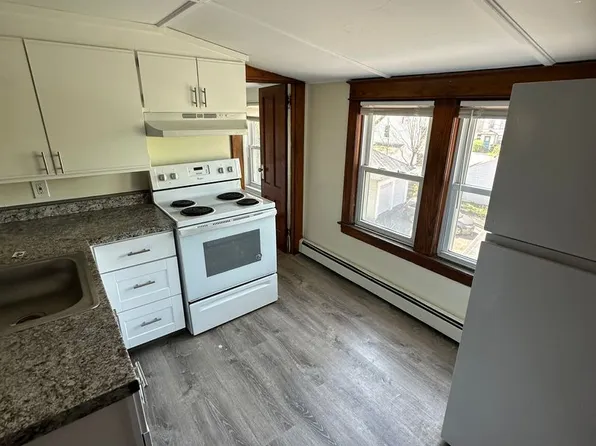 33 Bangor Street, 33 Bangor St APT 5, Augusta, ME 04330