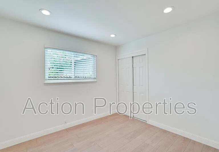 2126 Warmwood Ln — Photo 21