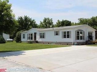 615 N Oak St, Weston, NE 68070