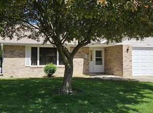 1671 E Myrtle St, Canton, IL 61520