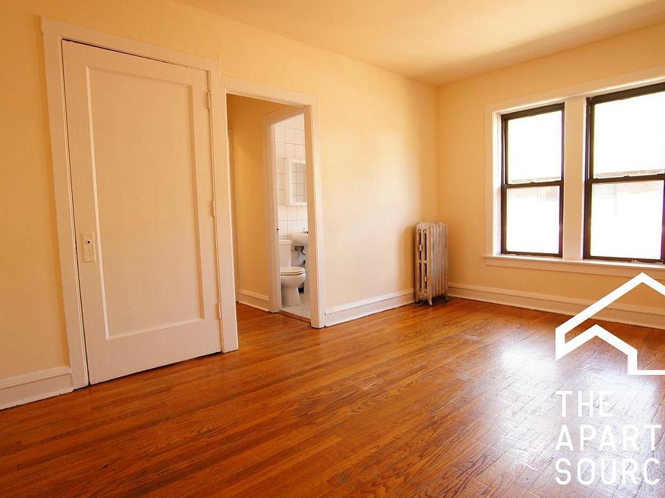 1st image of 3305 W Schubert Ave #3Z