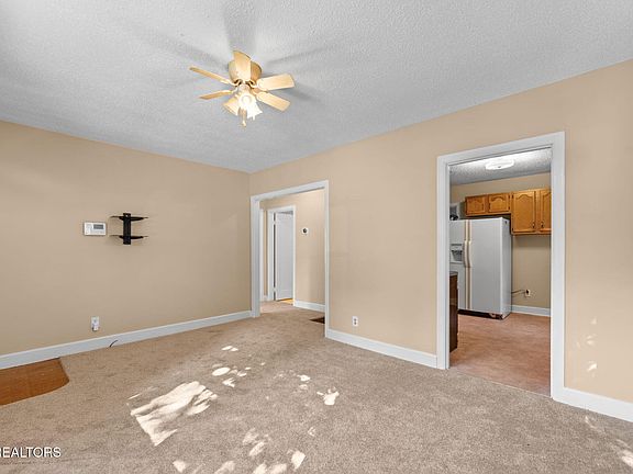 5th image of 2541 Seaton Ave