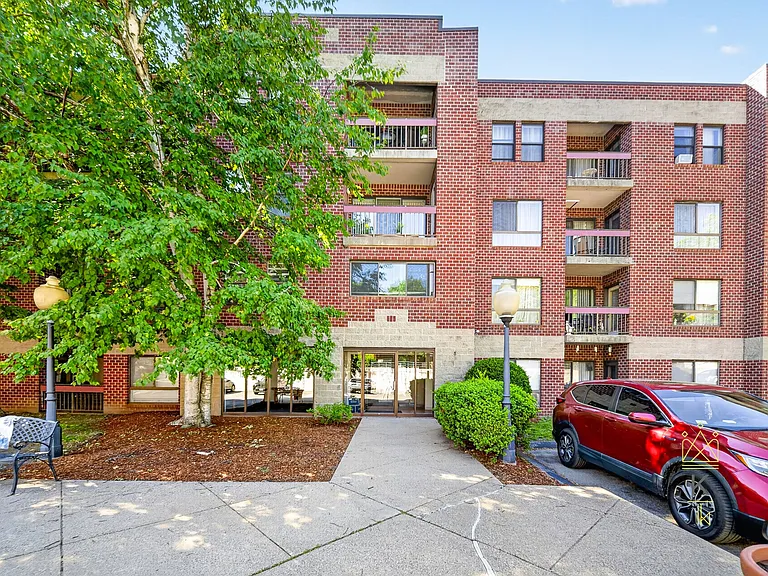 14 Heron St #208 — Photo 16