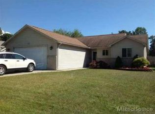 2435 Fruit St, Algonac, MI 48001