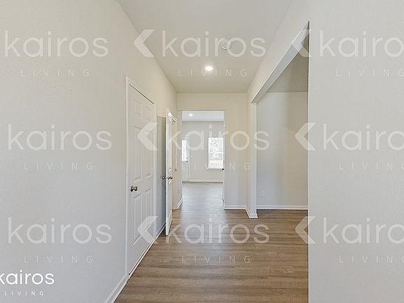 2nd image of 3456 Bridgewood Dr