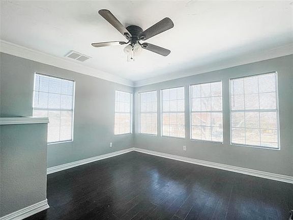 2nd image of 2718 S Jennings Ave