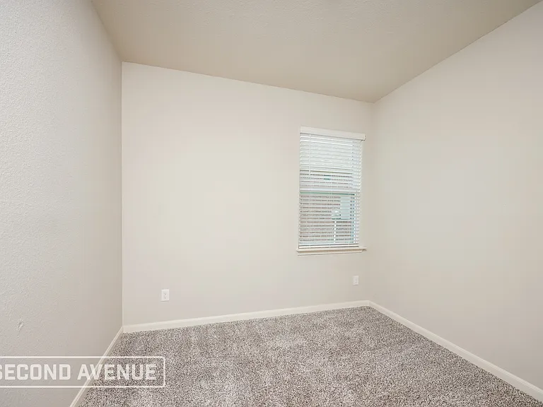 2109 Lorrie Ln — Photo 16