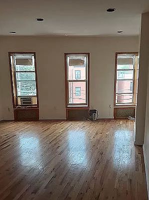 5th image of 360 Columbia St #3