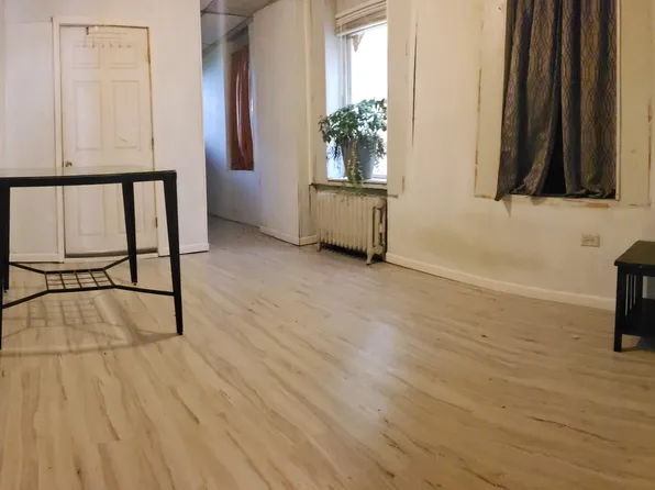 9 S 2nd St #1-L, Saint Clair, PA 17970