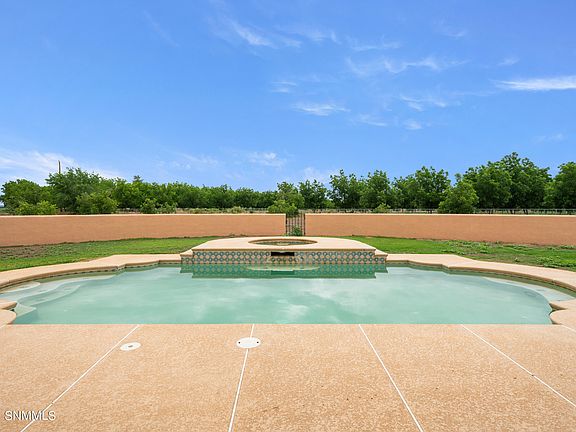 2nd image of 19 Tierra Bonita Ct