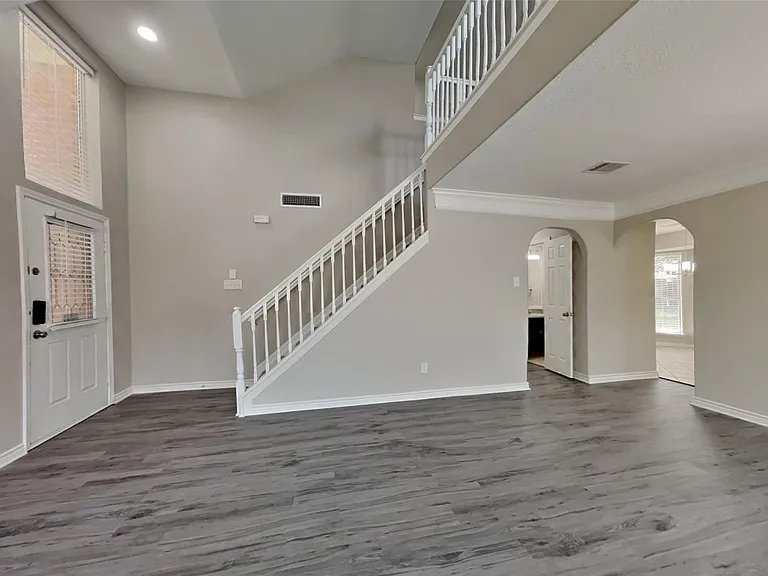 1211 Atlanta Dr — Photo 4