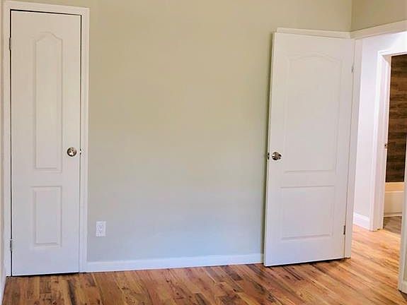 2nd image of 3057 Gunther Ave Floor 1