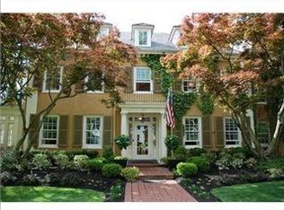 619 East Dr, Sewickley, PA 15143