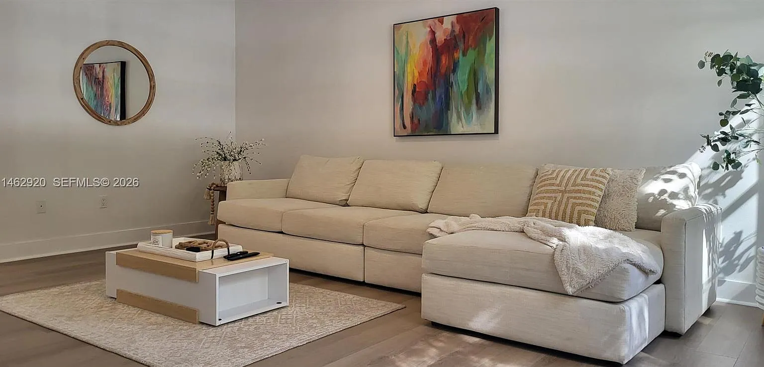 3 bed, 1500 sqft, $4,800 — Photo 1