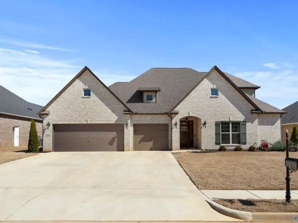 209 Somerdale Ln, Huntsville, AL 35811