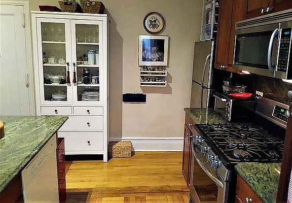 5th image of 418 Central Park W APT 23