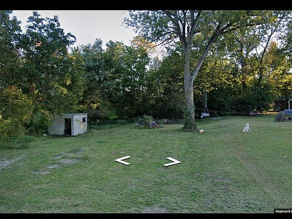 2nd image of 302 Walnut St