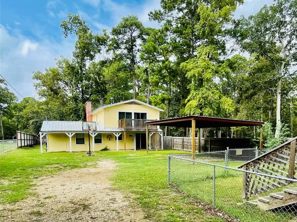 1776 County Road 475, Etoile, TX 75944