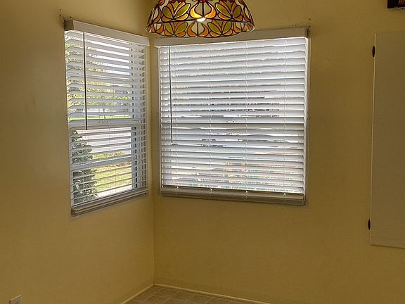 3rd image of 707 W Cypress Ave
