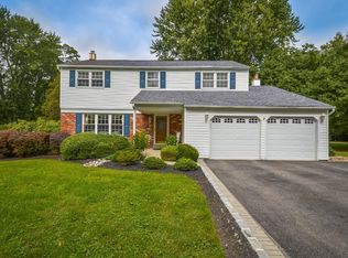 790 Maple Hill Rd, Blue Bell, PA 19422