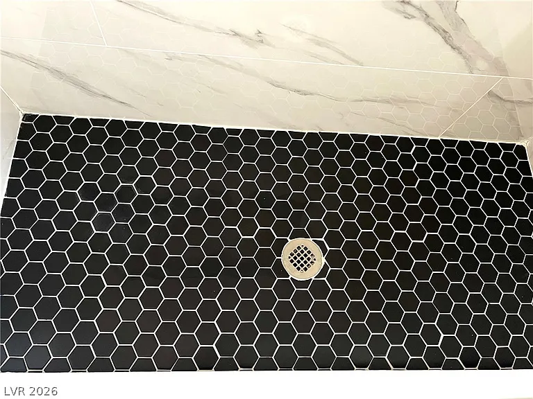 428 Beaumont St — Photo 30