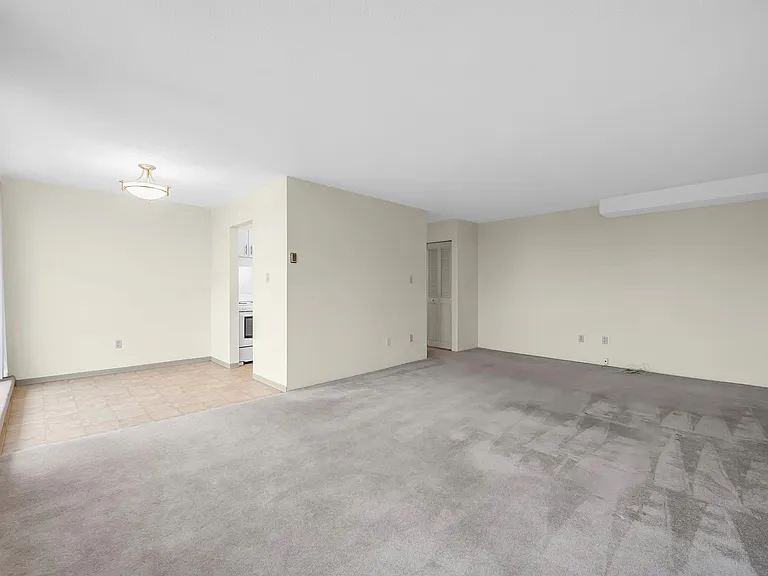 700 Hamilton St — Photo 11