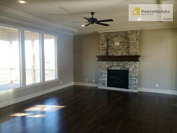 5th image of 8412 W 165th Pl