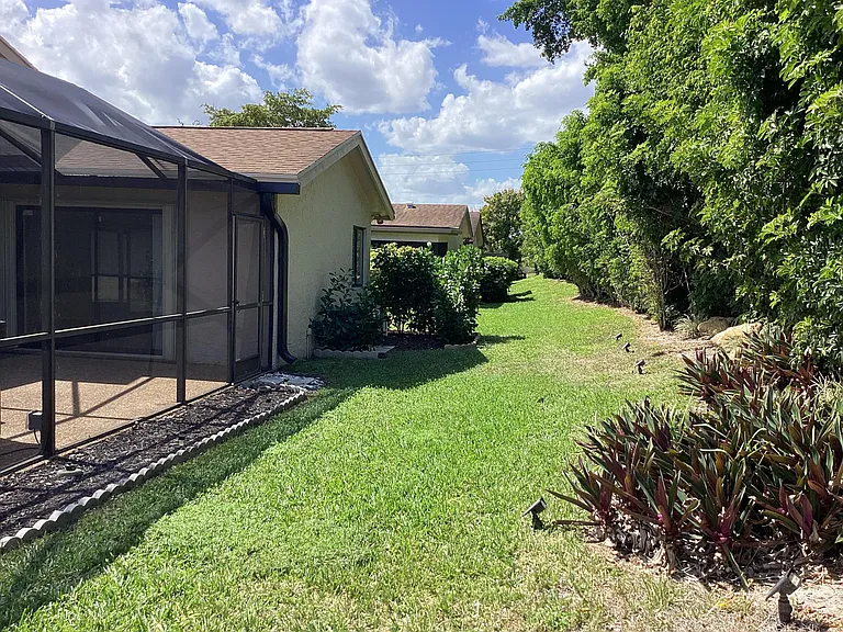 8895 Old Pine Rd — Photo 37