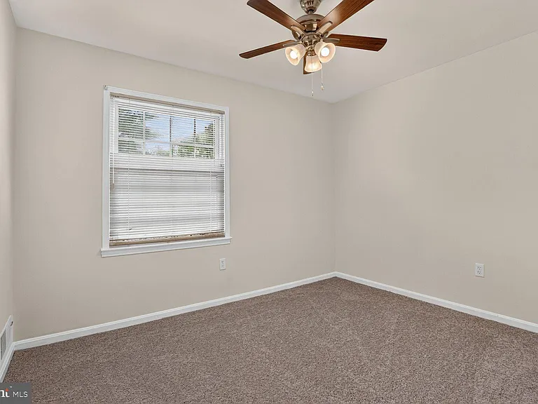 9457 Jenerio Ct — Photo 13