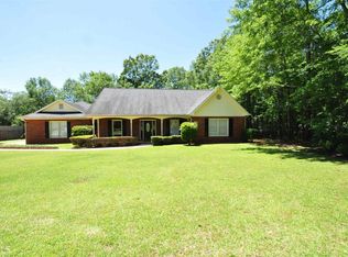 1805 Azalea Dr, West Point, GA 31833