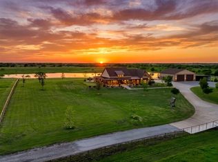 501 Alsdorf Rd, Ennis, TX 75119