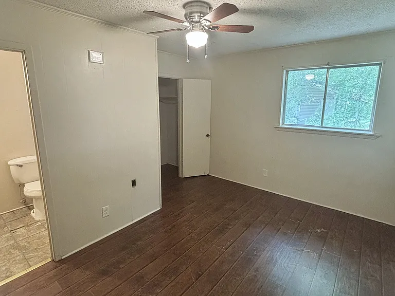 211 Hodge St #208 — Photo 9