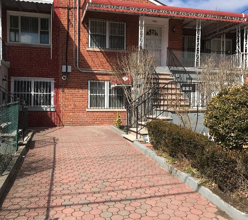 2nd image of 1459 Burke Ave