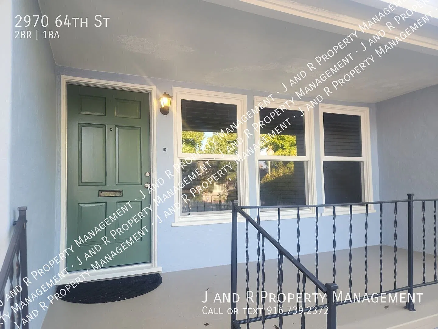 2 Bedroom in Tahoe Park — Photo 3