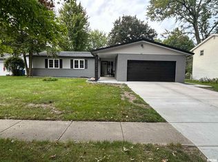 142 Exmore Dr, Springfield, IL 62704