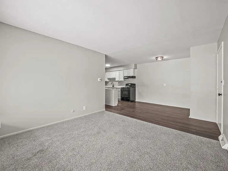 Harris & Cross Apartments — Photo 5