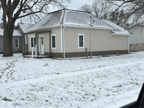 901 S B St, Oskaloosa, IA 52577