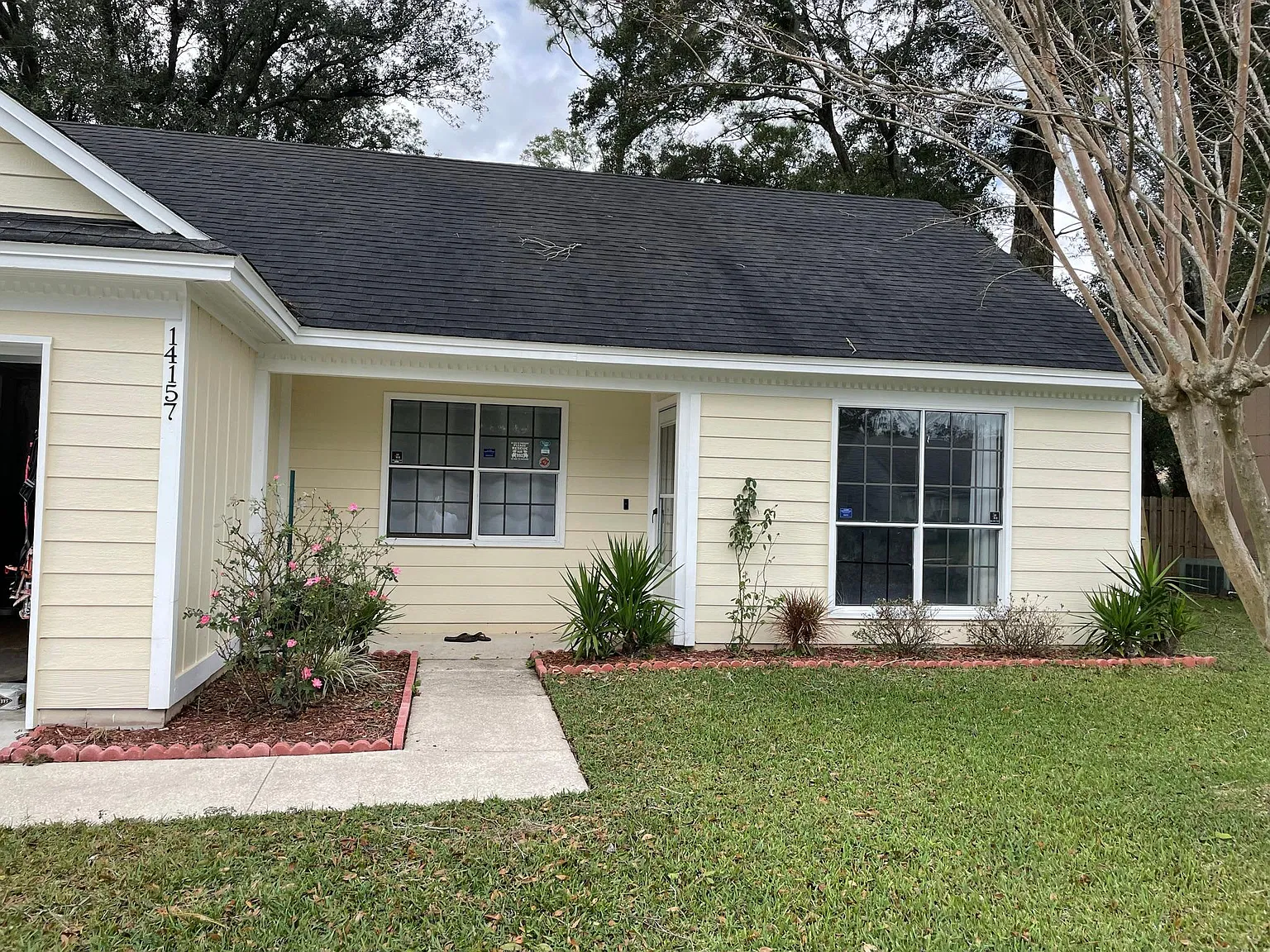 14157 Drakes Point Dr — Photo 1