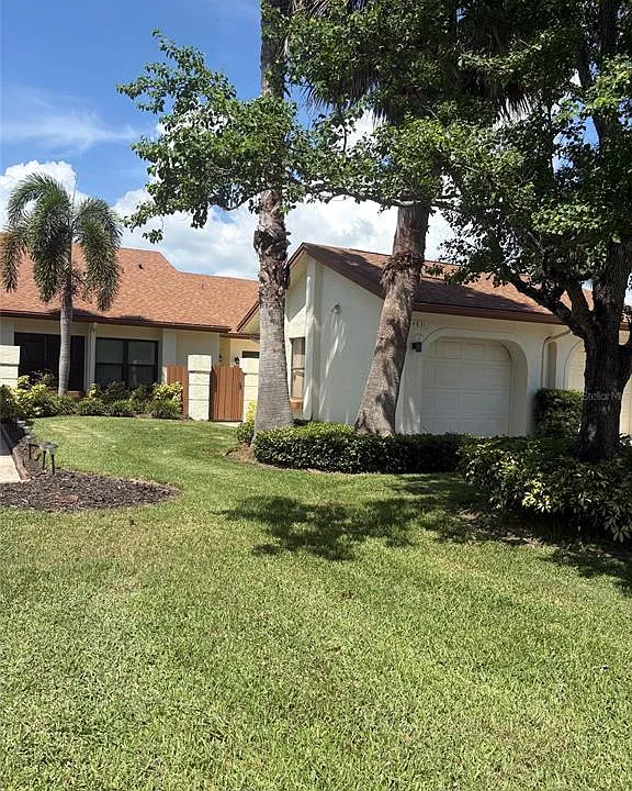 14831 Feather Cove Ln