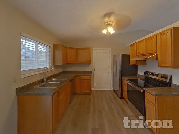 4th image of 6669 E Gambol Quail Dr