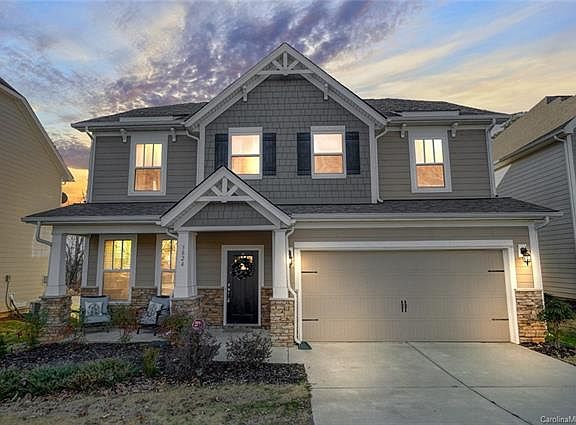 2nd image of 3824 Lake Breeze Dr