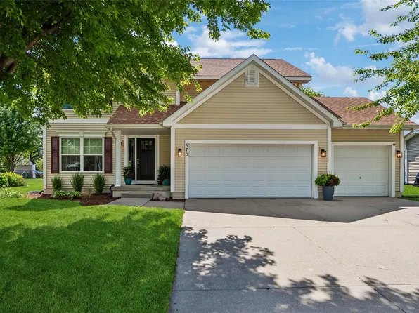 570 SE Cardinal Ln, Waukee, IA 50263