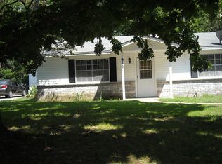 916 N Cherokee Ave, Claremore, OK 74017