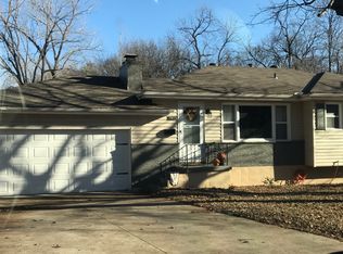 7107 N Baltimore Ave, Gladstone, MO 64118